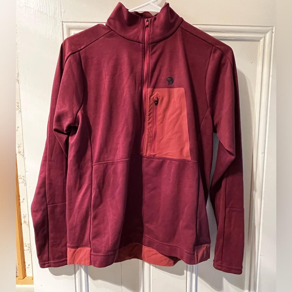 Mountain Hardware quarter zip